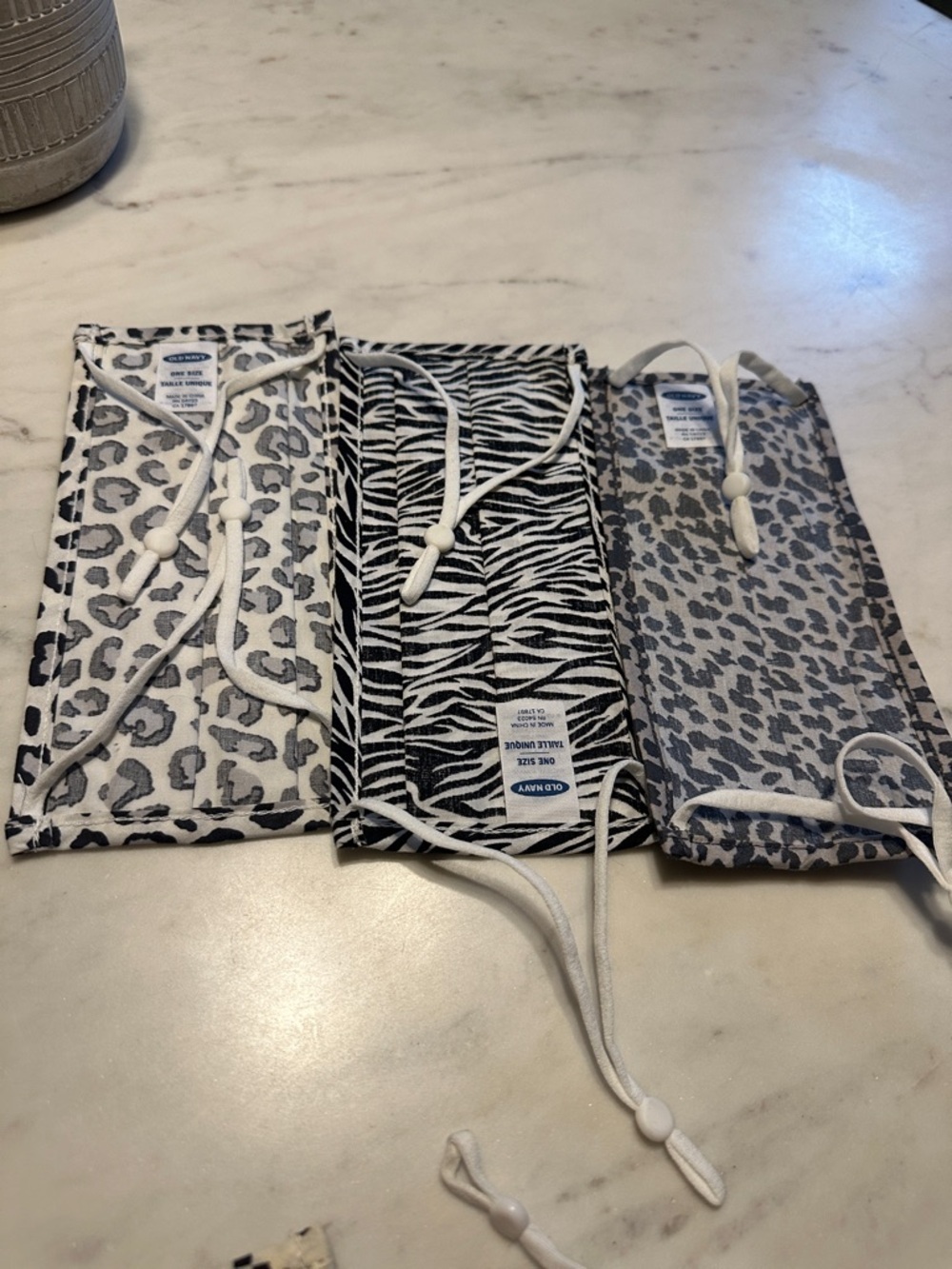NWOT set of 6 Old Navy Assorted Patterned Face Masks - Mixed Prints - Picture 3 of 6